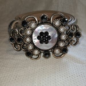 Leatherock sz 36 Belt with Pearl and gems. 100% leather